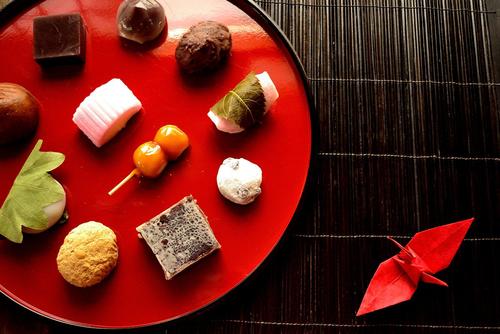 Kẹo tiếng Nhật là gì? Giải thích cặn kẽ về bốn điểm khác biệt giữa bánh kẹo phương Tây và các loại bánh kẹo tươi_Sub 3.jpg