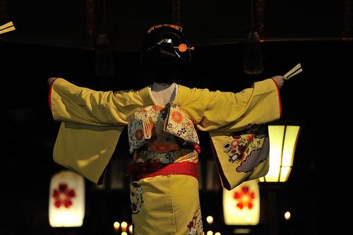 日本舞踊とは？ 5大流派の特徴や起源、能や歌舞伎との関係も解説_サブ1.jpg
